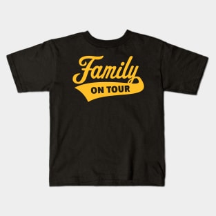 Family On Tour (Family Vacation / Gold) Kids T-Shirt